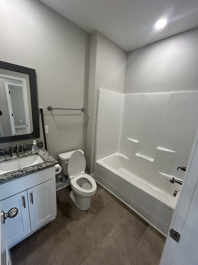 Building Photo - 106 Hub Greer Rd