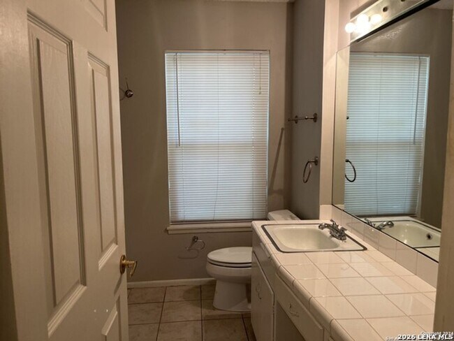 Building Photo - Move-in Special: First full month of rent FREE with a 2-year lease.