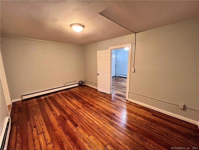 Building Photo - 183 N Main St