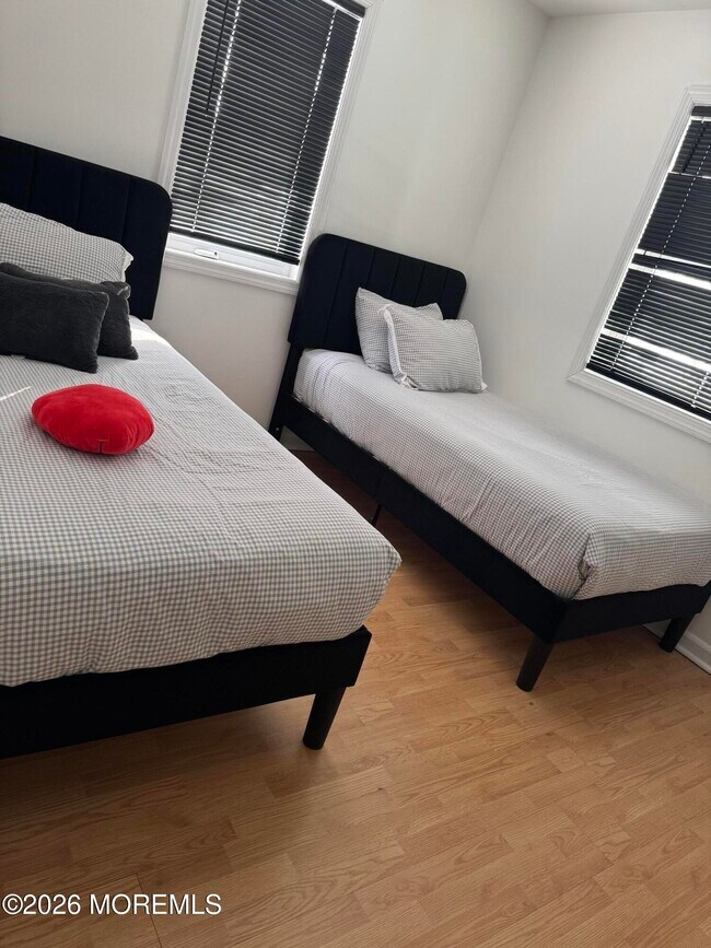 Building Photo - 286 Cummings Ave