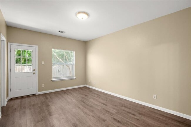 Building Photo - 250 Marvin Cove