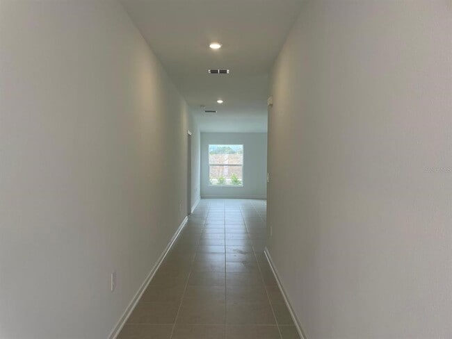 Building Photo - 2526 McKinley Dr