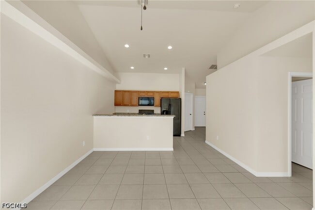 Building Photo - 4623 SW 7th Pl