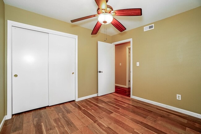 Building Photo - Charming Lincoln Village West 3BD Home with Spacious Corner Lot