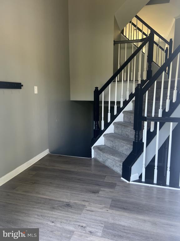 Building Photo - 1208 Athens Ct