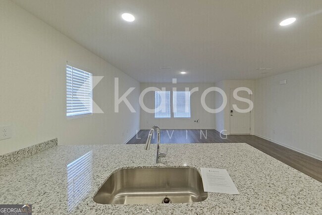 Building Photo - 187 Lochwolde Dr