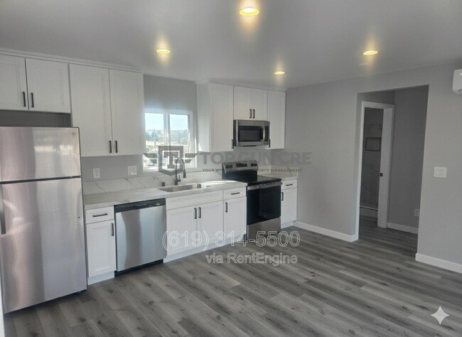 Building Photo - 4862 Fond Du Lac Ct