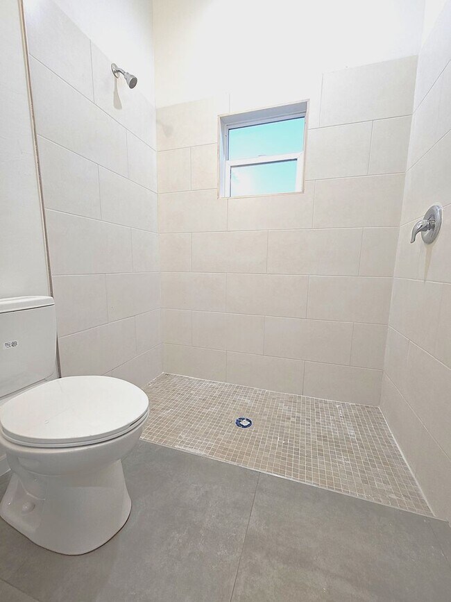 Building Photo - Brand New 2/2/1-Great Location- SW Lehigh Acres