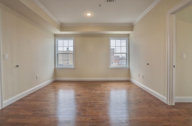 Building Photo - 4401 BERGENLINE Ave