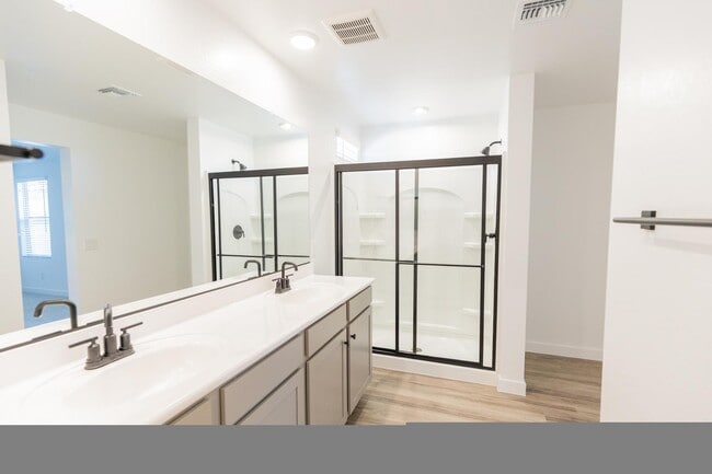 Building Photo - 16976 W Diana Ave