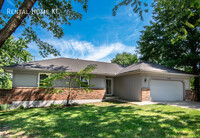 Building Photo - 15400 W 151st Terrace