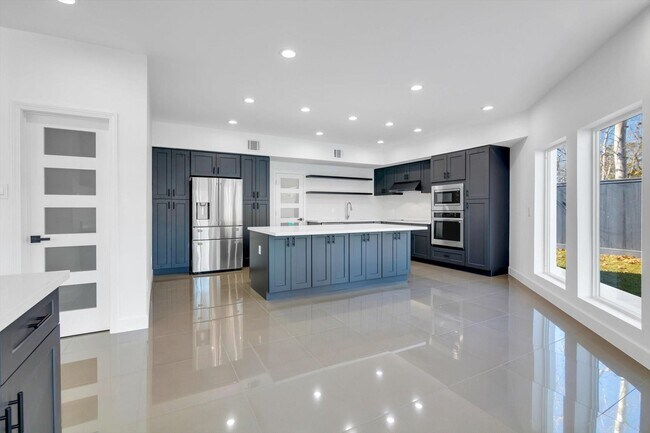 Building Photo - 12564 Memorial Dr