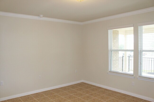 Building Photo - 213 Paint Creek Ln