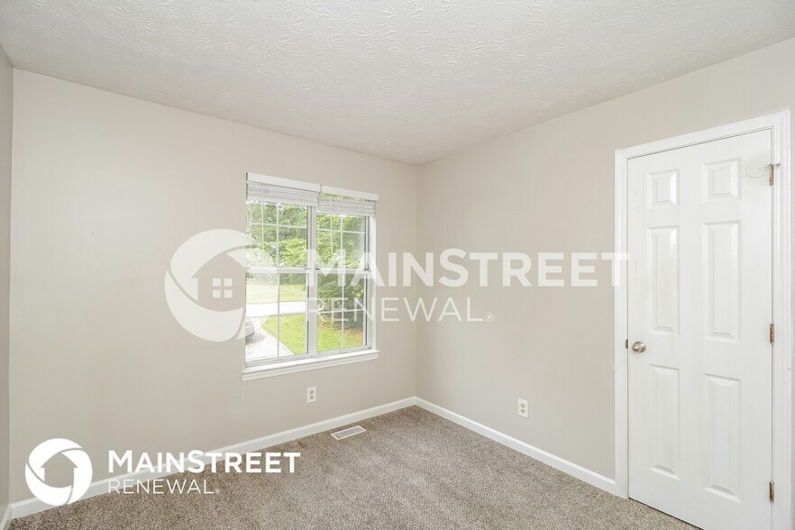 Building Photo - 124 Emerald Pines Dr