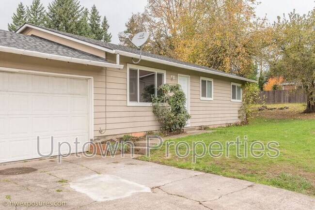 Building Photo - 8105 SW Thorn St