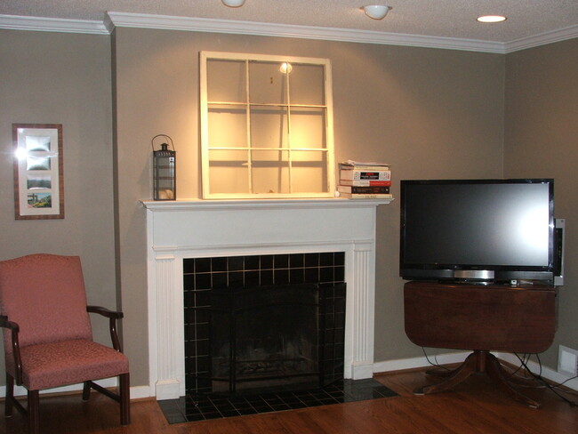 Building Photo - Cute 3 bedroom, 1 bath house in Homewood!