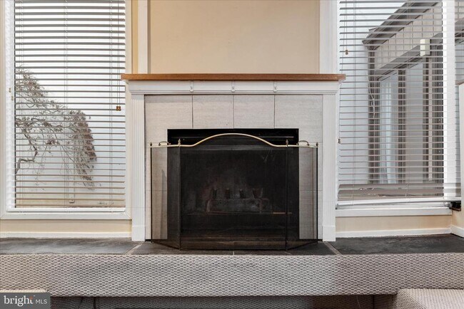 Building Photo - 2337 Glade Bank Way