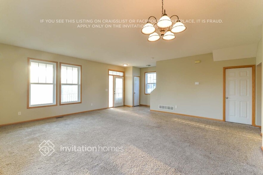 Building Photo - 13312 Tulip St NW