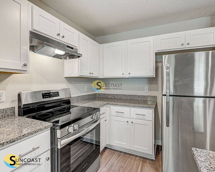 Building Photo - 9524 Hood Rd