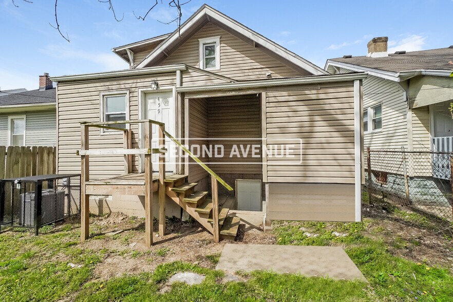 Building Photo - 459 S 41st St