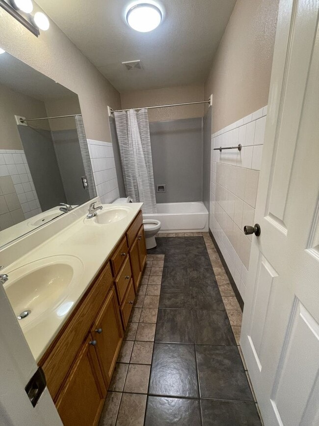 Building Photo - 2912 Mars Hill St