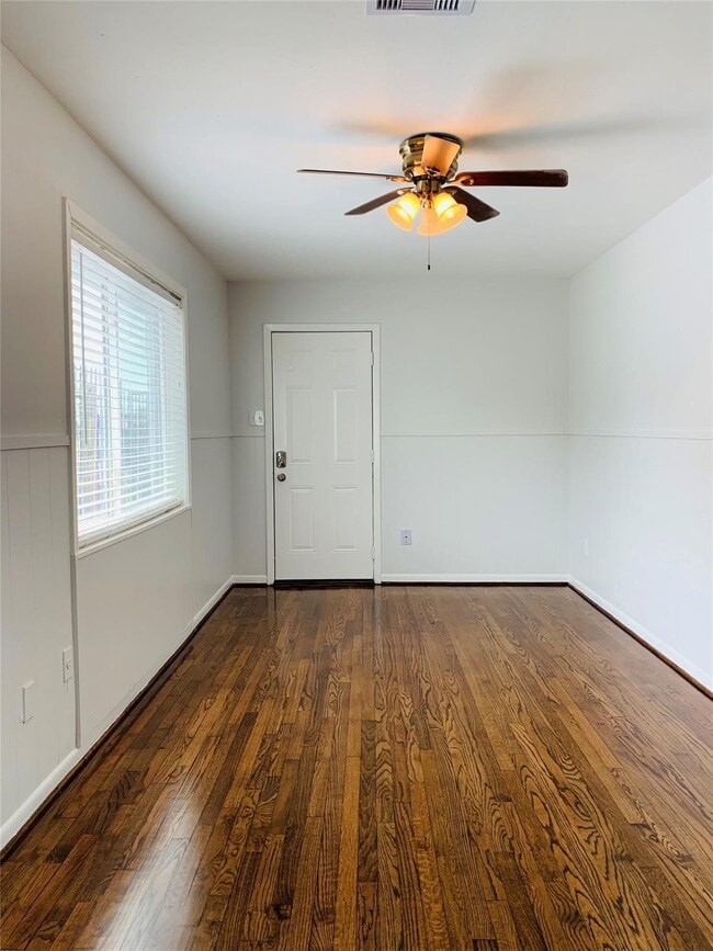 Building Photo - 2303 Blodgett St