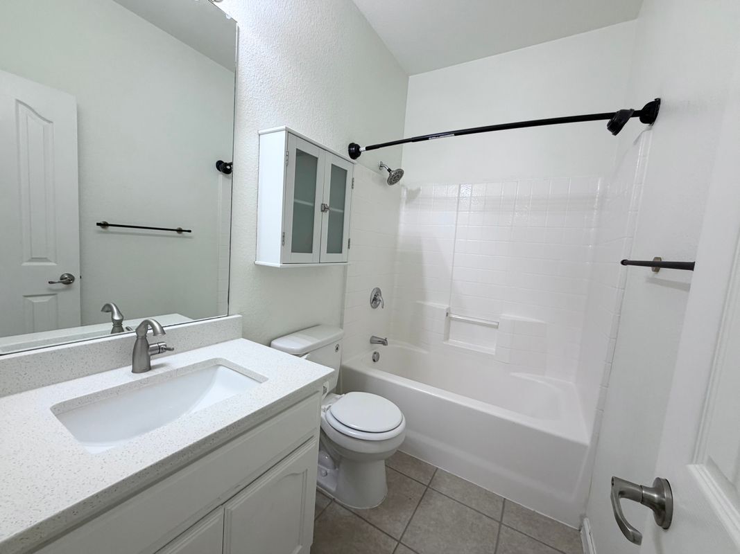 Building Photo - 3917 Old Richwood Ln