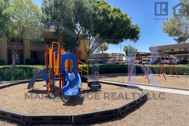 Building Photo - 2Bed/2Bath Apt at Greenway/35th Ave! Move-In Ready on 08/06/2026!