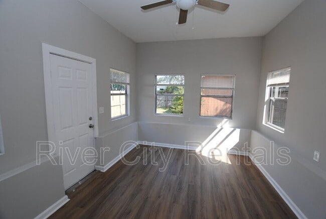 Building Photo - 4317 Melissa Ct W