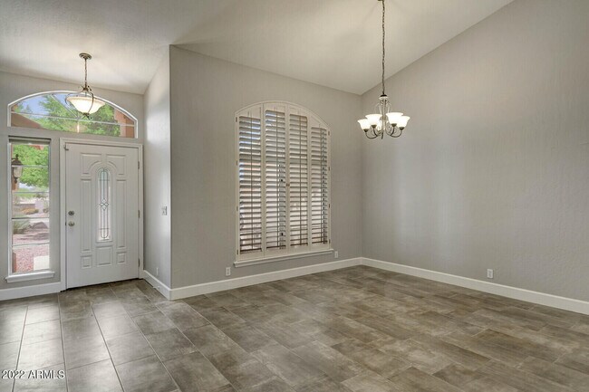 Building Photo - 4418 E Barwick Dr