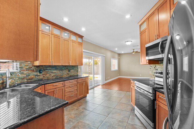 Building Photo - 743 Calico Trail