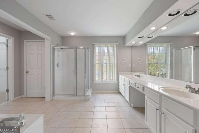 Building Photo - 7810 Brookwood Way