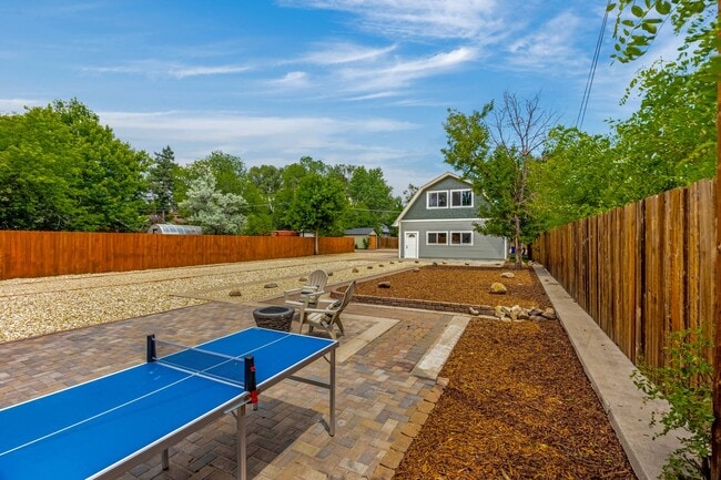 Building Photo - Stylish Ivy Wild 1-Bedroom with Heated Floors & Private Garage