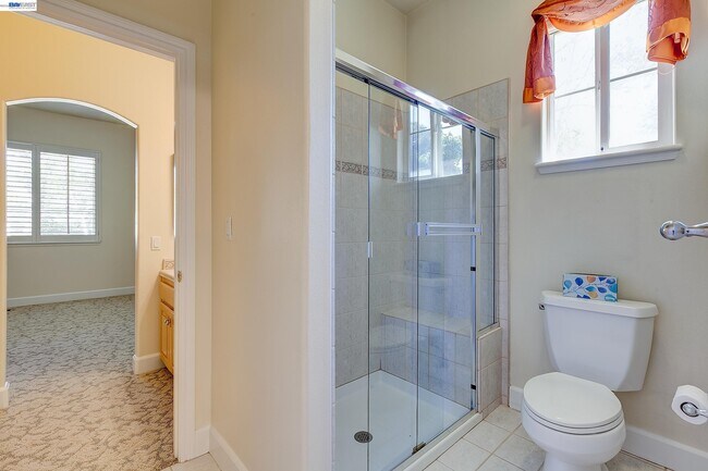 Building Photo - 2779 E Ruby Hill Dr