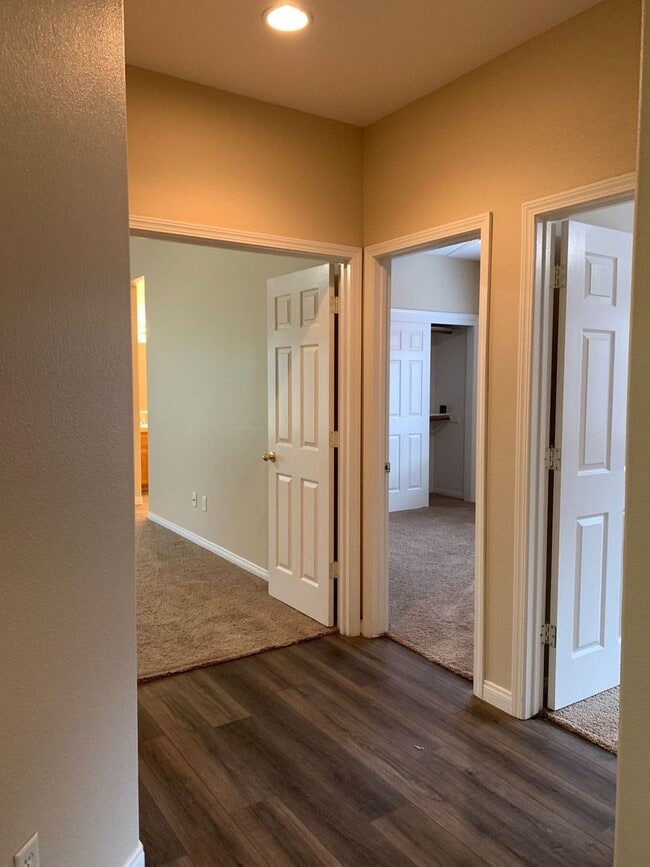 Building Photo - Beautiful 4 bed home in Northwest Bakersfi...
