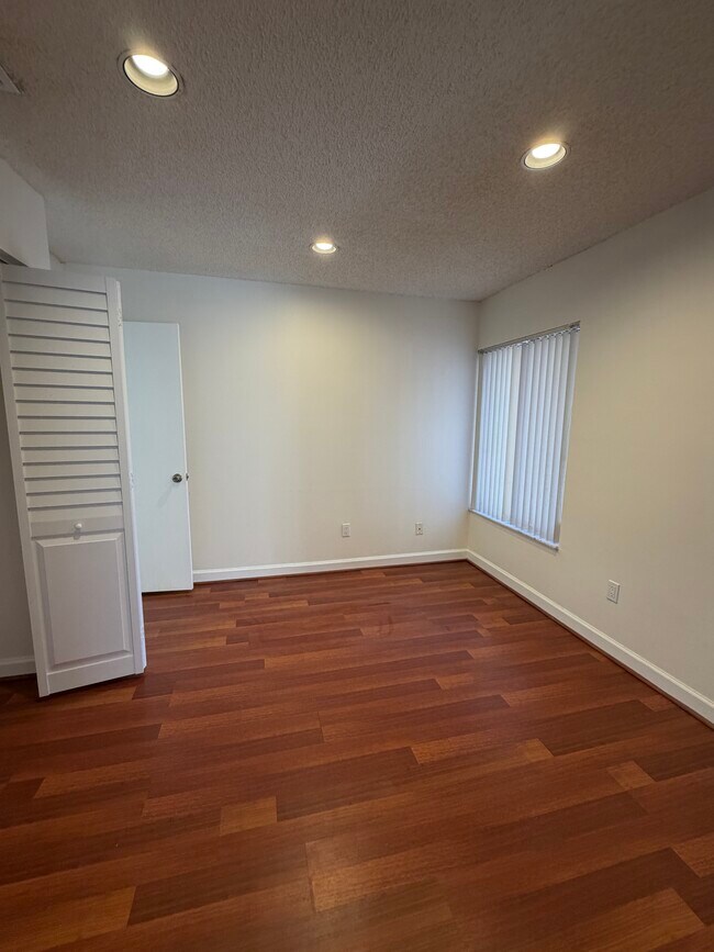 Building Photo - 13261 SW 102nd Terrace