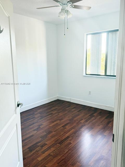 Building Photo - 9300 Fontainebleau Blvd