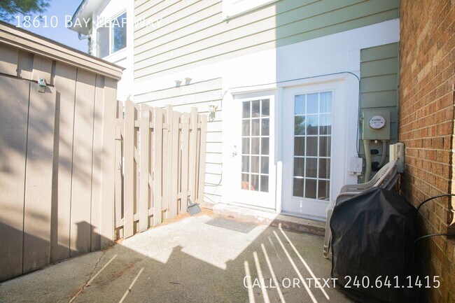 Building Photo - 18610 Bay Leaf Way