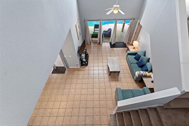 Building Photo - 546 Windsor Pl