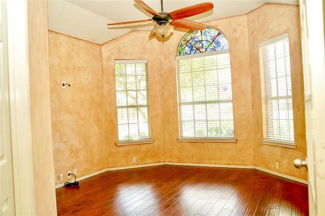 Building Photo - 6018 Blue Oak Dr