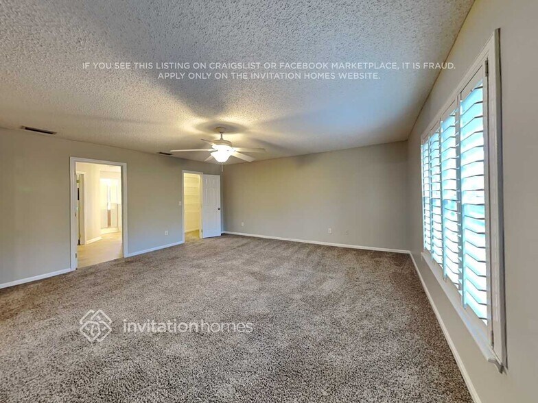 Building Photo - 12162 Autumn Sunrise Dr