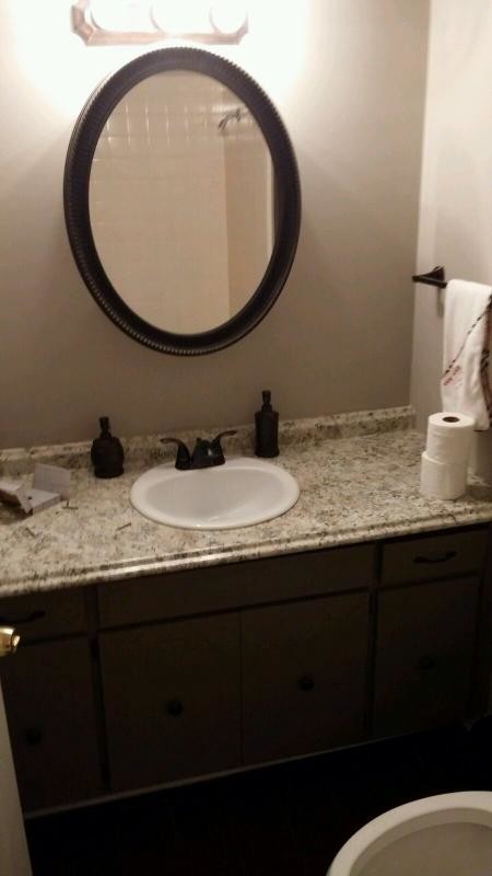 Building Photo - 403 Leary Ct