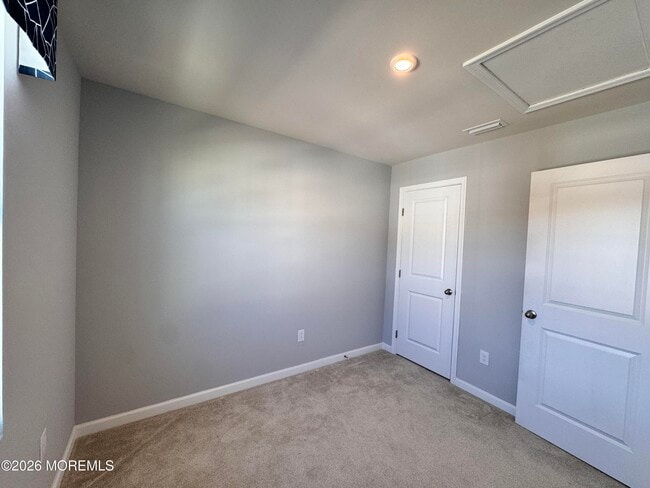 Building Photo - 207 Cyprus Ct