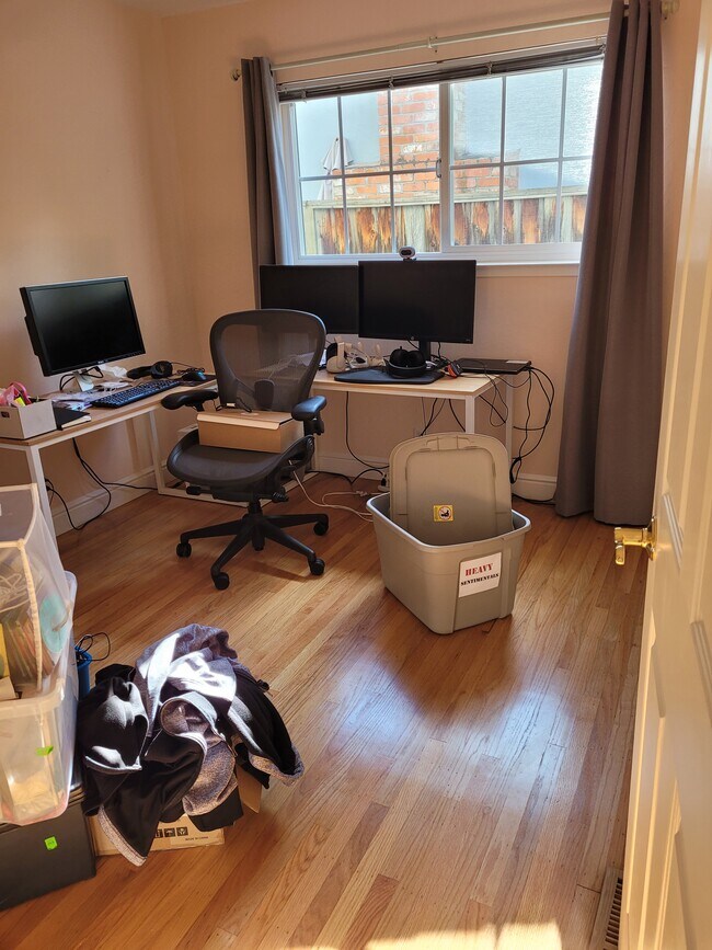 Building Photo - 6487 Hidden Creek Dr