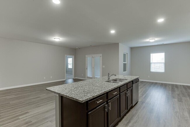 Building Photo - 145 Alexander Ln