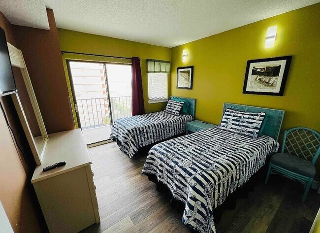 Building Photo - 1605 S Ocean Blvd