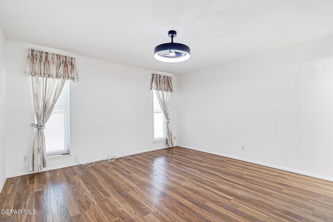 Building Photo - 3223 Isla Morada Dr