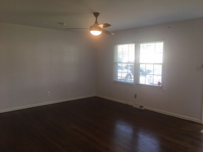 Building Photo - Ranch home located in Henry Clay subdivision   20260804