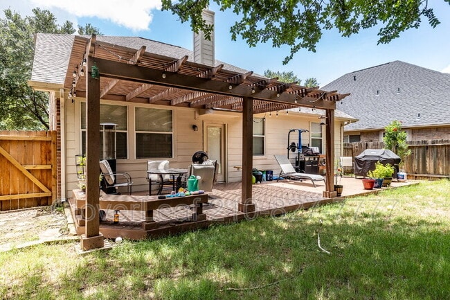 Building Photo - 551 Ginsberg Dr