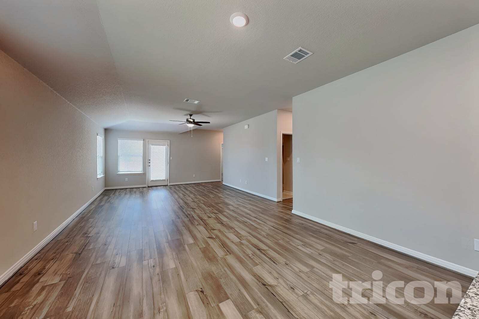 Building Photo - 13543 Paxton Blvd